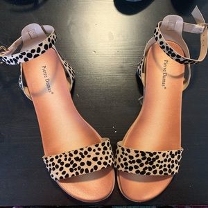 Chic soul leopard sandals